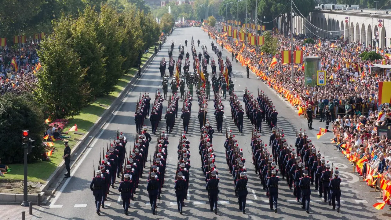 Мадридский военный парад ко Дню нации Испании
