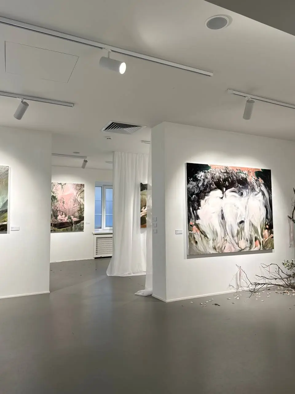 Персональная выставка Олеси Рубеко «Колыбель жизни»