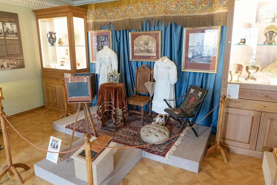 Выставка «Семейный портрет. Художник и фотограф Андрей Карелин в кругу семьи»