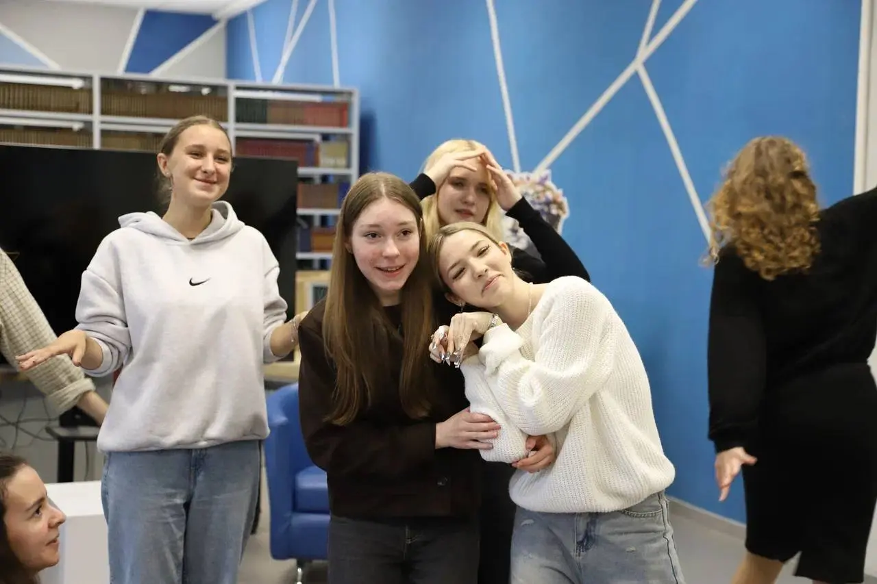 Страницы: открытие театрального сезона в ТК21