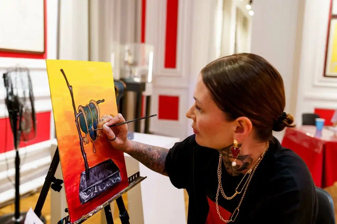 Арт-вечер у Сальвадора Дали. Пишем картины и дегустируем напитки