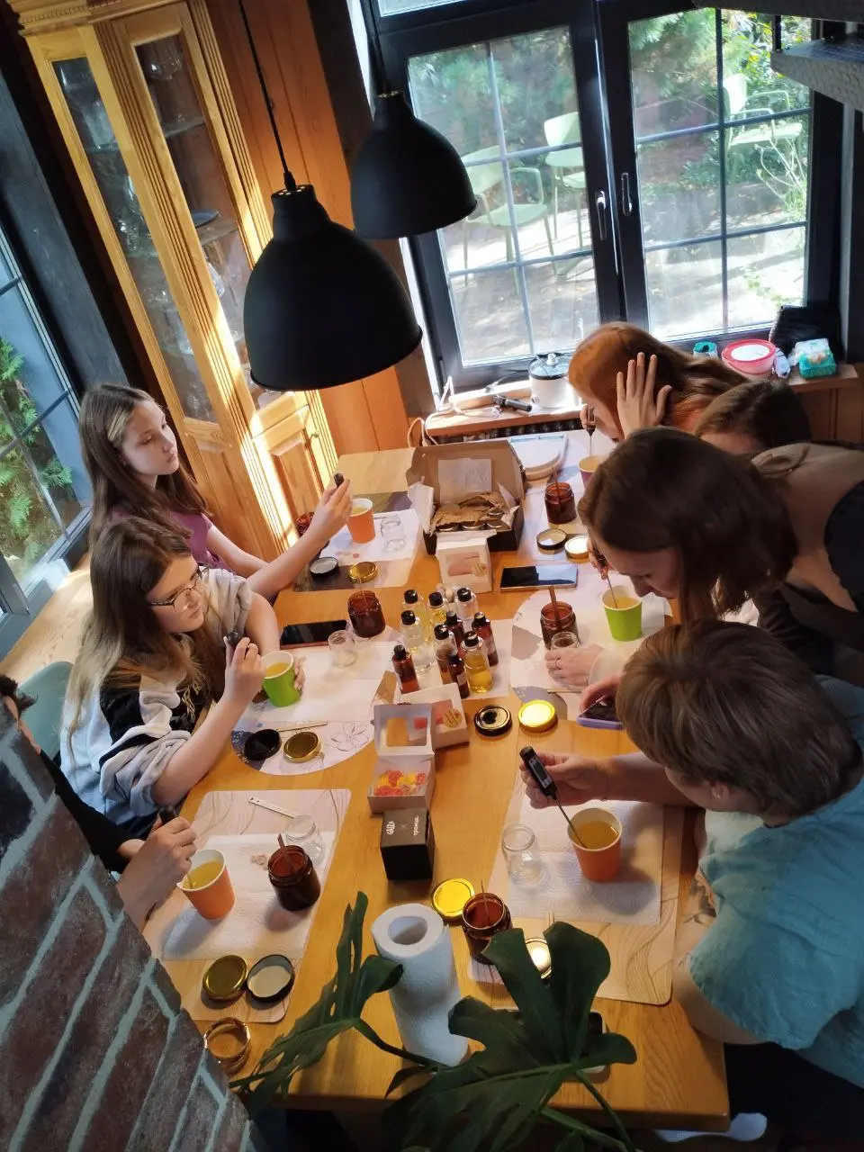 творческий мастер-класс по созданию ароматической свечи