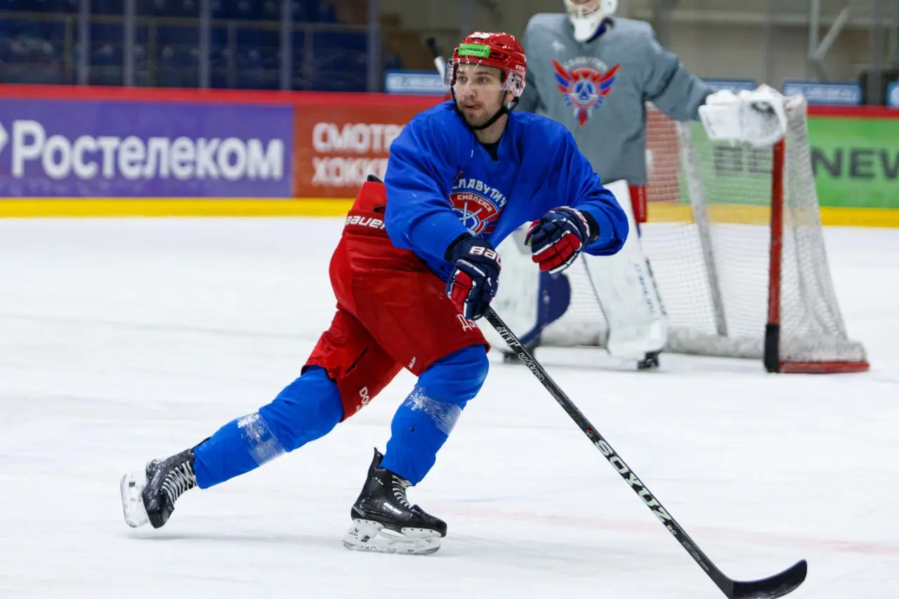 Рабочая атмосфера на льду