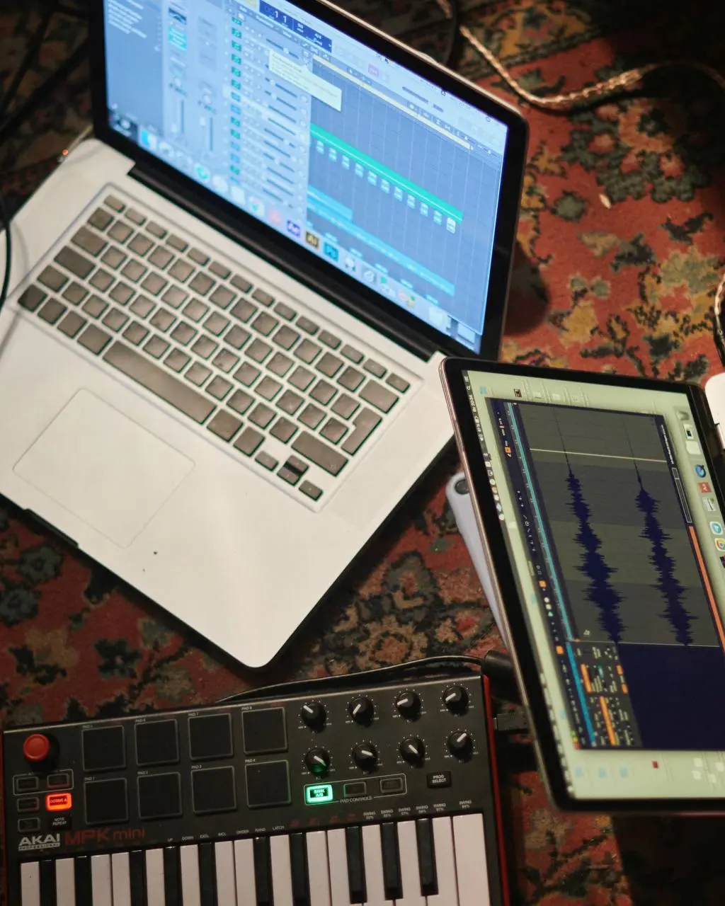 Авторский концерт электронной музыки в жанре ambient