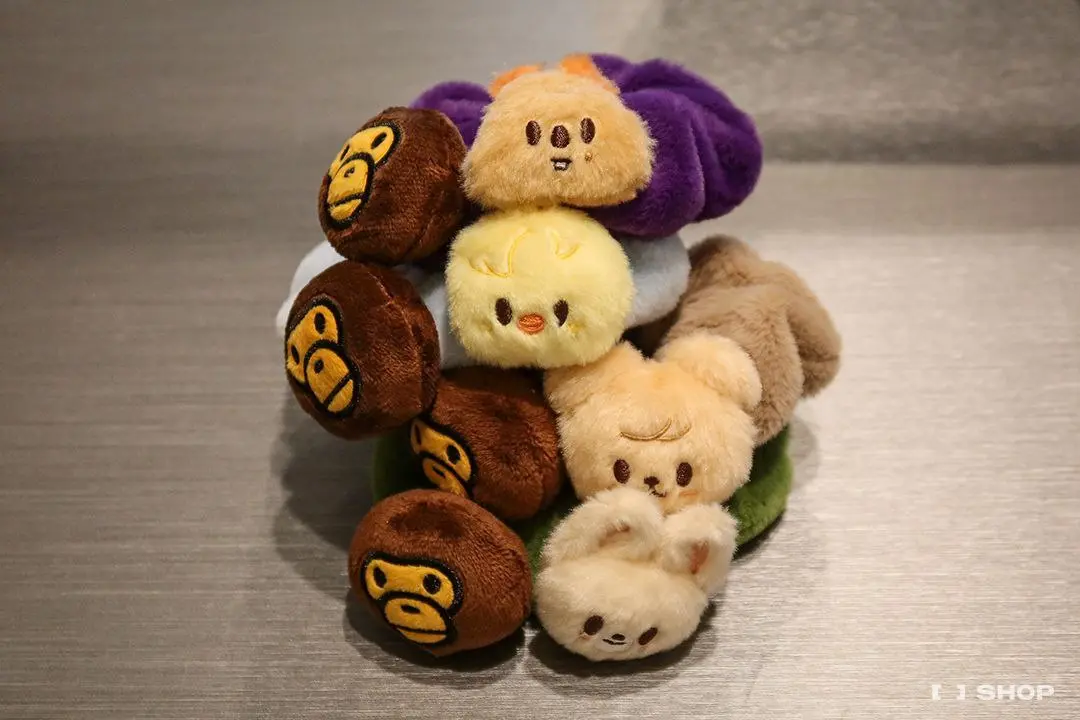 STRAY KIDS x A BATHING APE