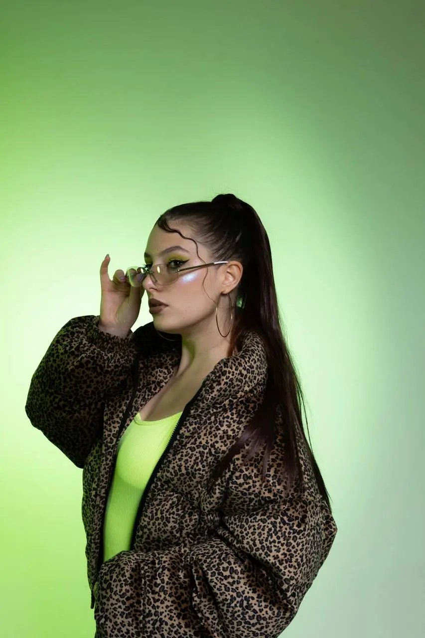 Трек «пахнешь» совместно с Jati выходит 14.11