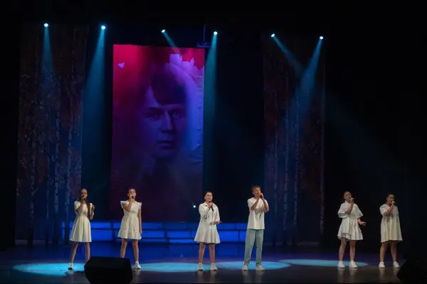 Музыкальный спектакль "Люблю до радости и боли"