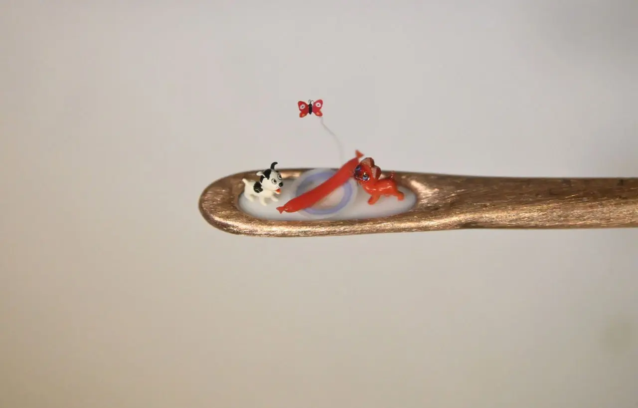 Выставка Анискина «Гав и Шарик» (миниатюры котенка и щенка)