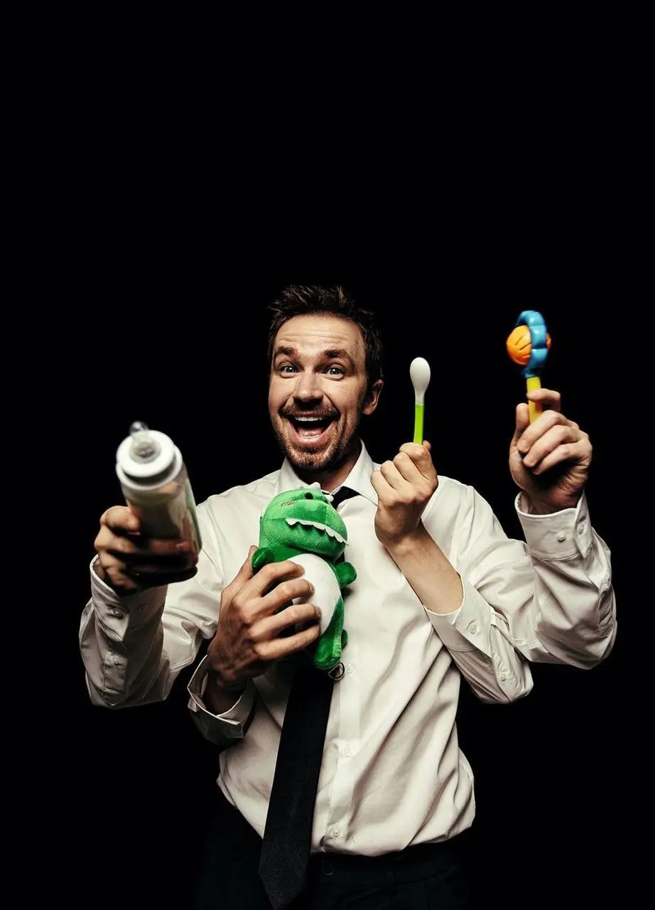 Александр Петров в свежем номере HELLO!