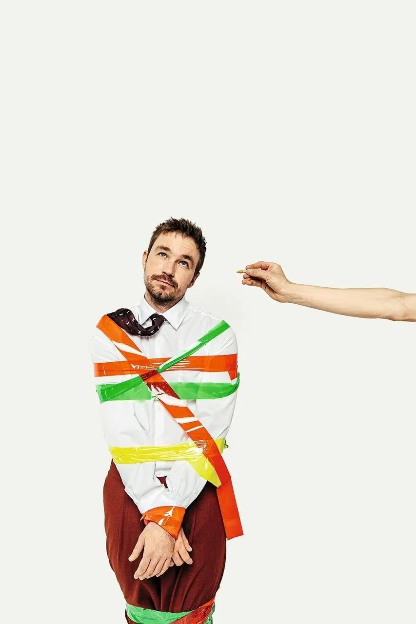 Александр Петров в свежем номере HELLO!