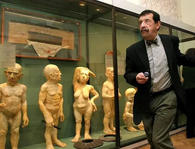 mistery exhibition and film show: The Art Film Festival - Anatoly Belkin. High Water