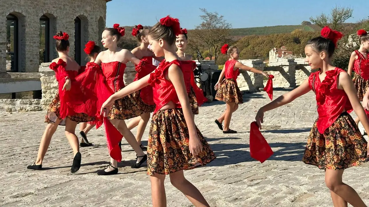 Выступление детского коллектива «Овация»