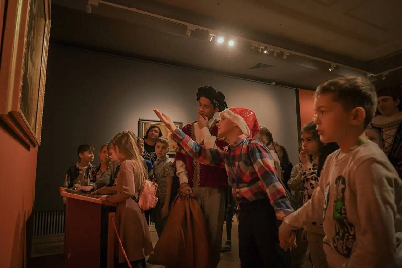 Новогоднее детективное приключение и большая праздничная программа «Юсуповы. Роскошь сквозь века»