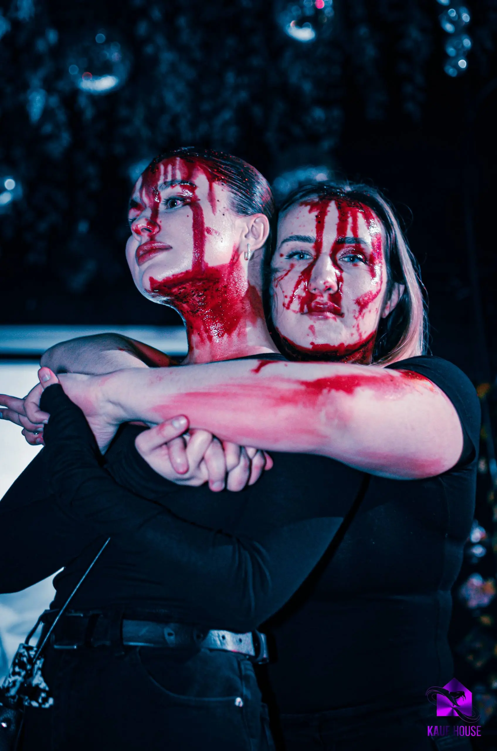 KNIIL HOUSE Halloween + December Party