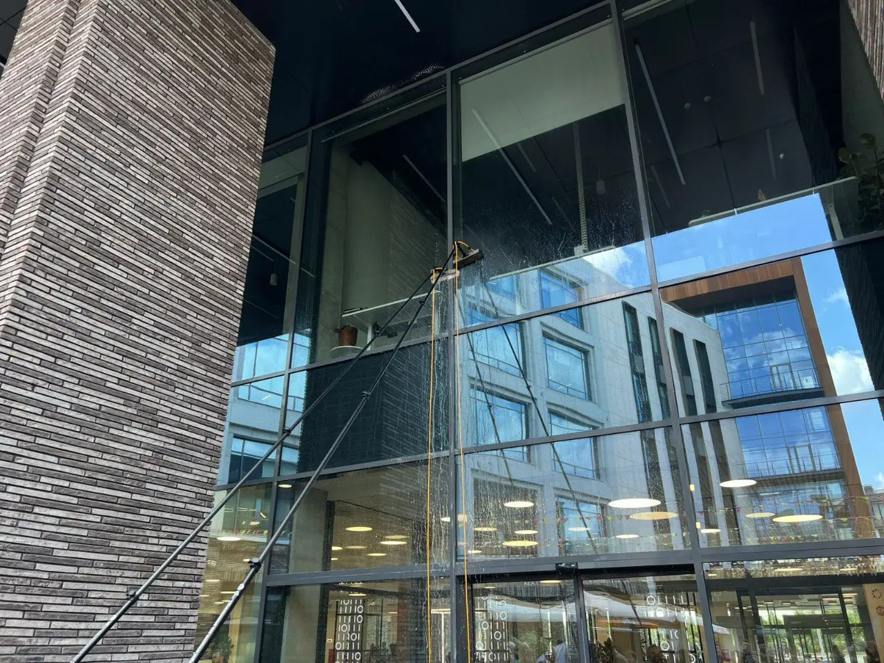 Мастер-Арена на CleanExpo Moscow 12 и 13 ноября — практикумы по мытью окон и фасадов