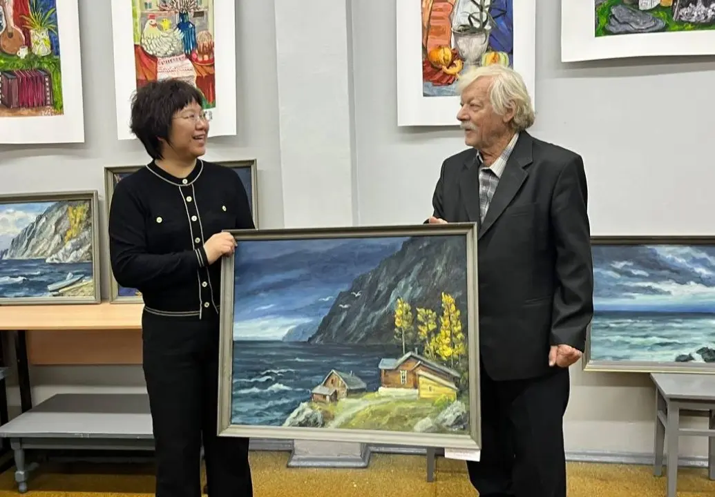 Выставка-презентация продукции предприятий китайских гостей в ДК «Металлург»