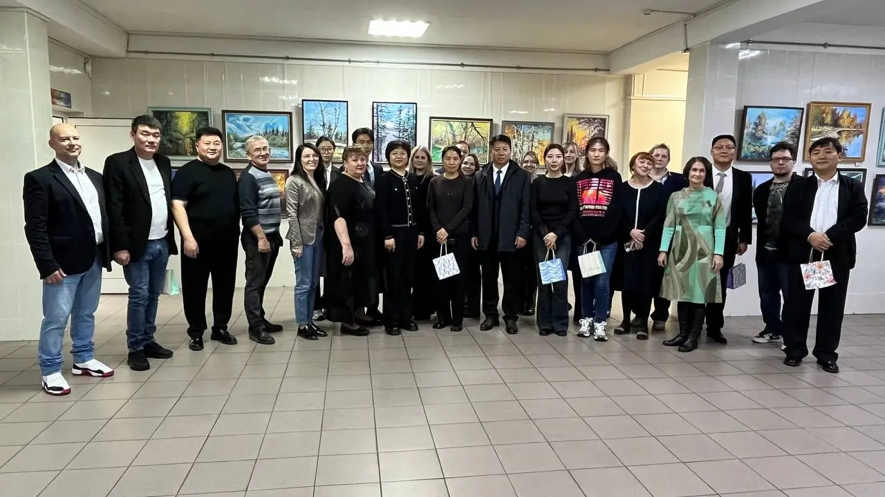 Выставка-презентация продукции предприятий китайских гостей в ДК «Металлург»