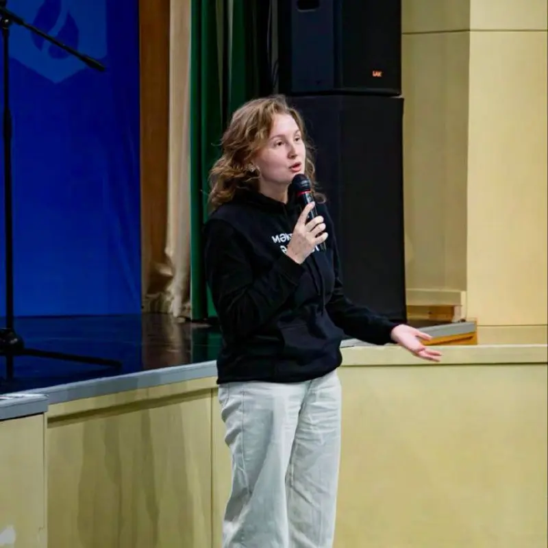 Вторая лекция об ИИ в Альметьевске: открываем секреты мышления нейросетей!