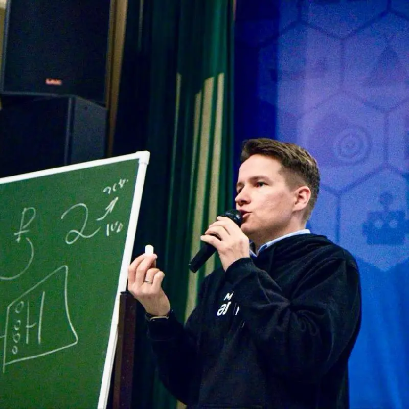 Вторая лекция об ИИ в Альметьевске: открываем секреты мышления нейросетей!