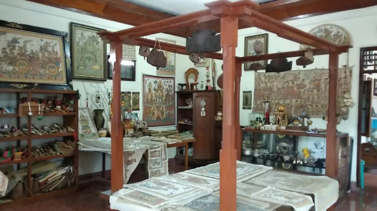 Art-Center Kamasan Village Visit