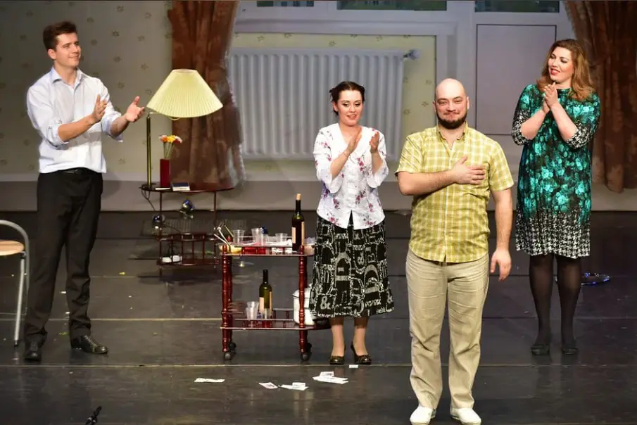 Подыскиваю жену. Недорого