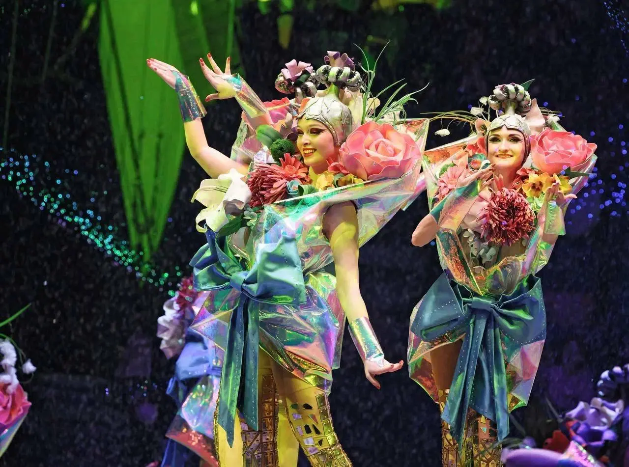 ЦИРК ВЛАДА ГОНЧАРОВА В САМАРЕ: гастроли шоу фонтанов «Принц цирка»