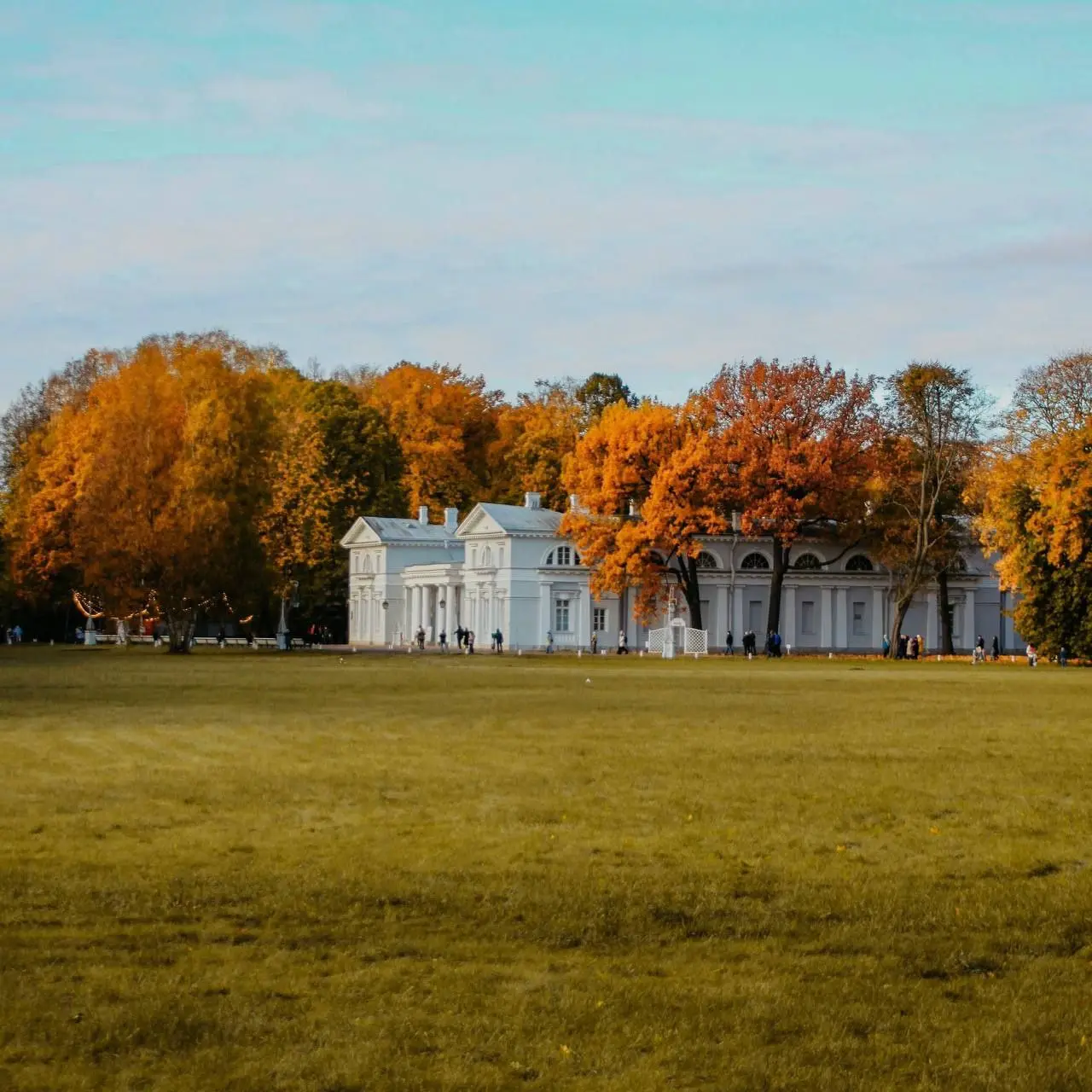 Елагин остров: праздничные дни — работа парка и музейных залов
