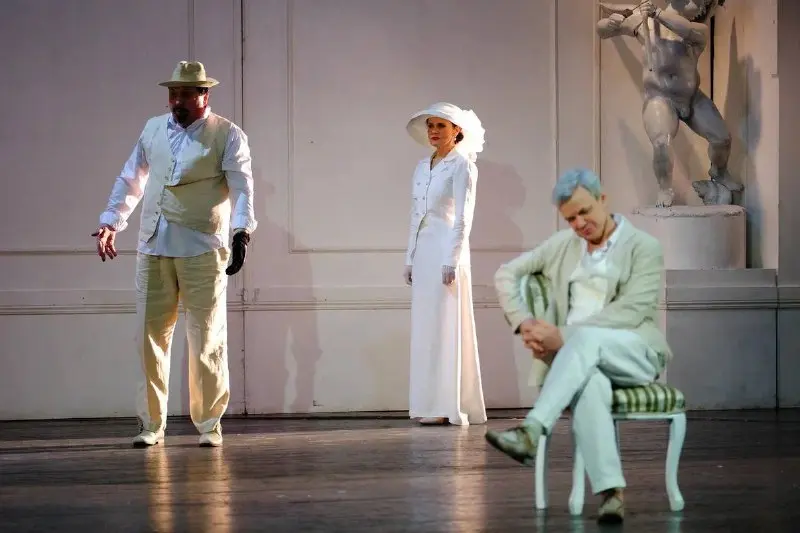 Выходные в театре