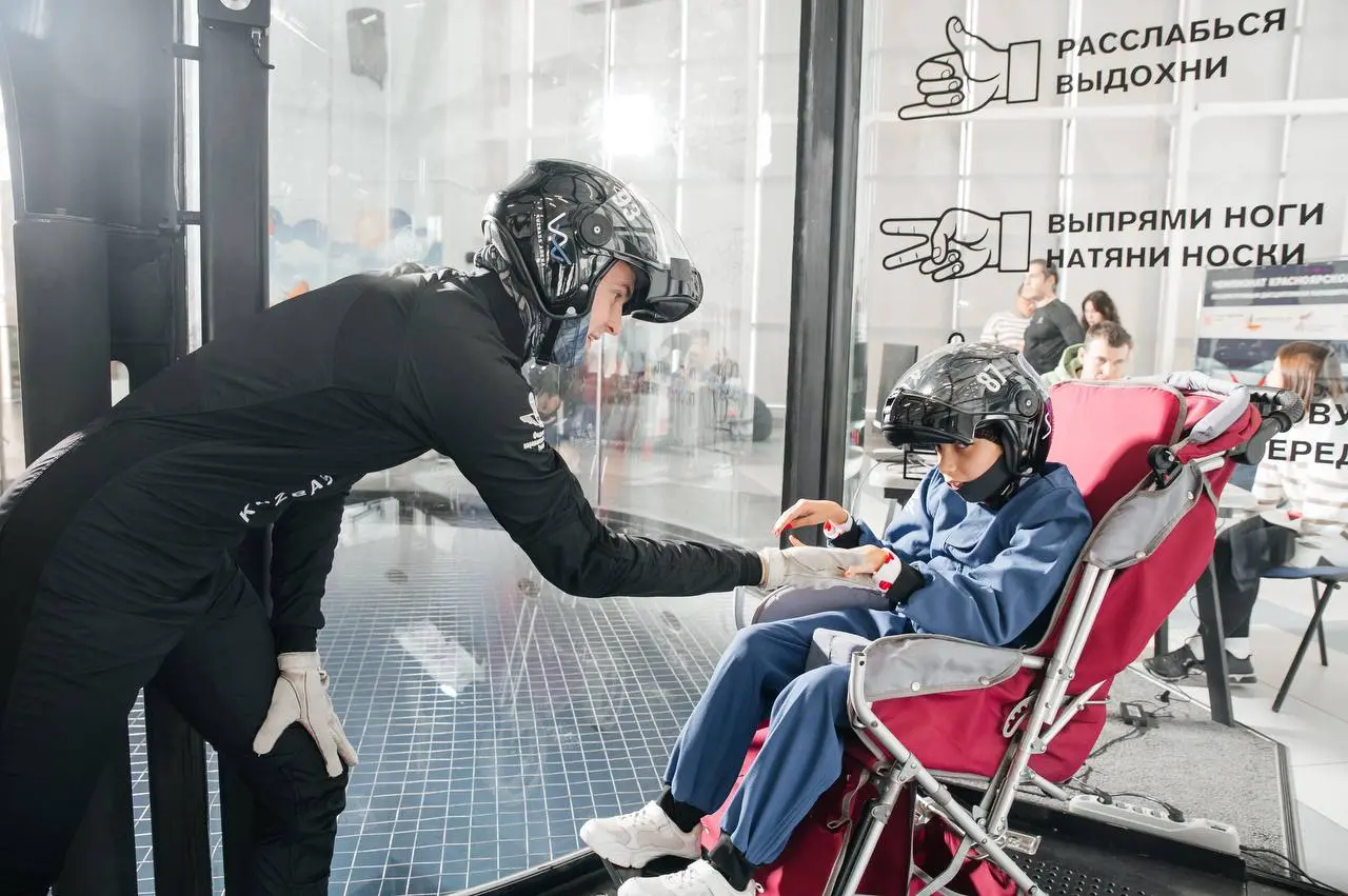 Соревнования по аэротрубным дисциплинам парашютного спорта (части 1 и 2) в Москве и Кемерово