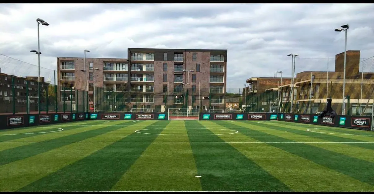 Football on Sundays in London