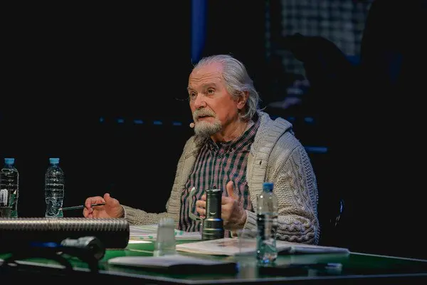 Спектакль "12"