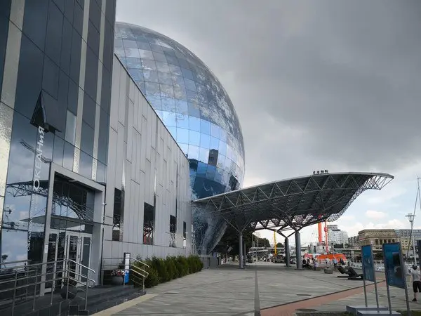 Выставки экспозиционно-образовательного корпуса "Планеты Океан"