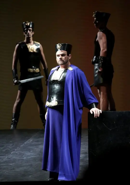 Премьера в Иллюзионе: Моисей и фараон