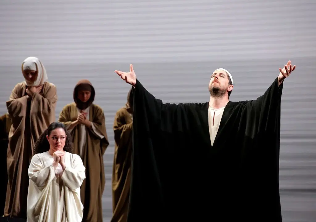 Премьера в Иллюзионе: Моисей и фараон