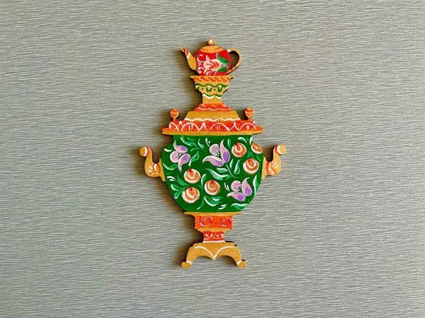 Музейное занятие по росписи деревянной заготовки Самовар