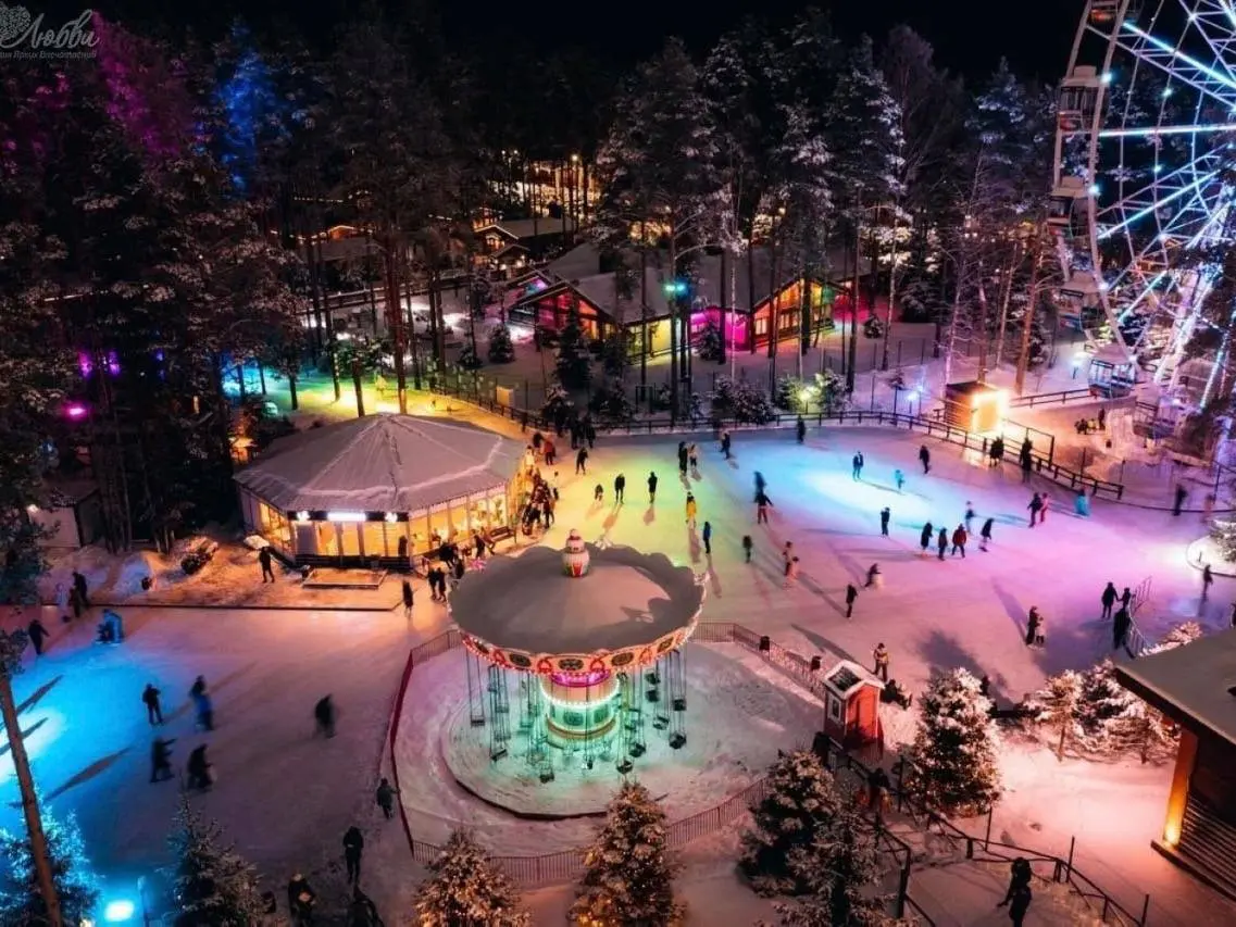 Первый каток сезона в Охта Парке: Лесной каток