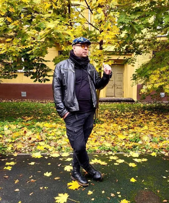 Новые технологии и вечная классика - архитектурная прогулка по улице Зои и Александра Космодемьянских