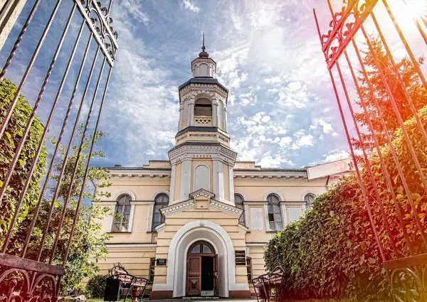 Экскурсия по выставке "Эпоха камня на территории Томско-Нарымского Приобья"