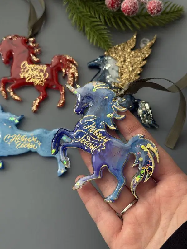 Artyflow мастер-класс: создание новогодних украшений из эпоксидной смолы