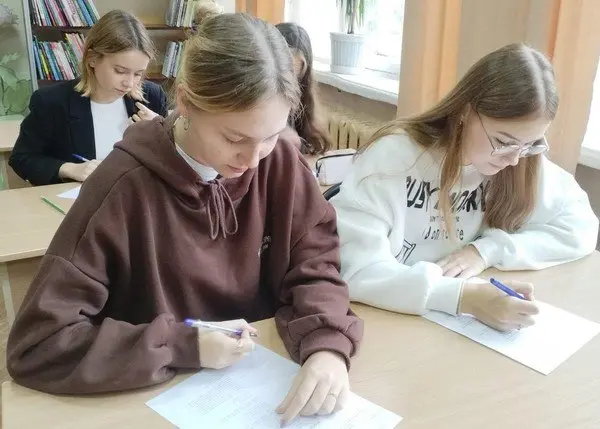 Занятие Клуба любителей русского языка "Виды связи в словосочетаниях"