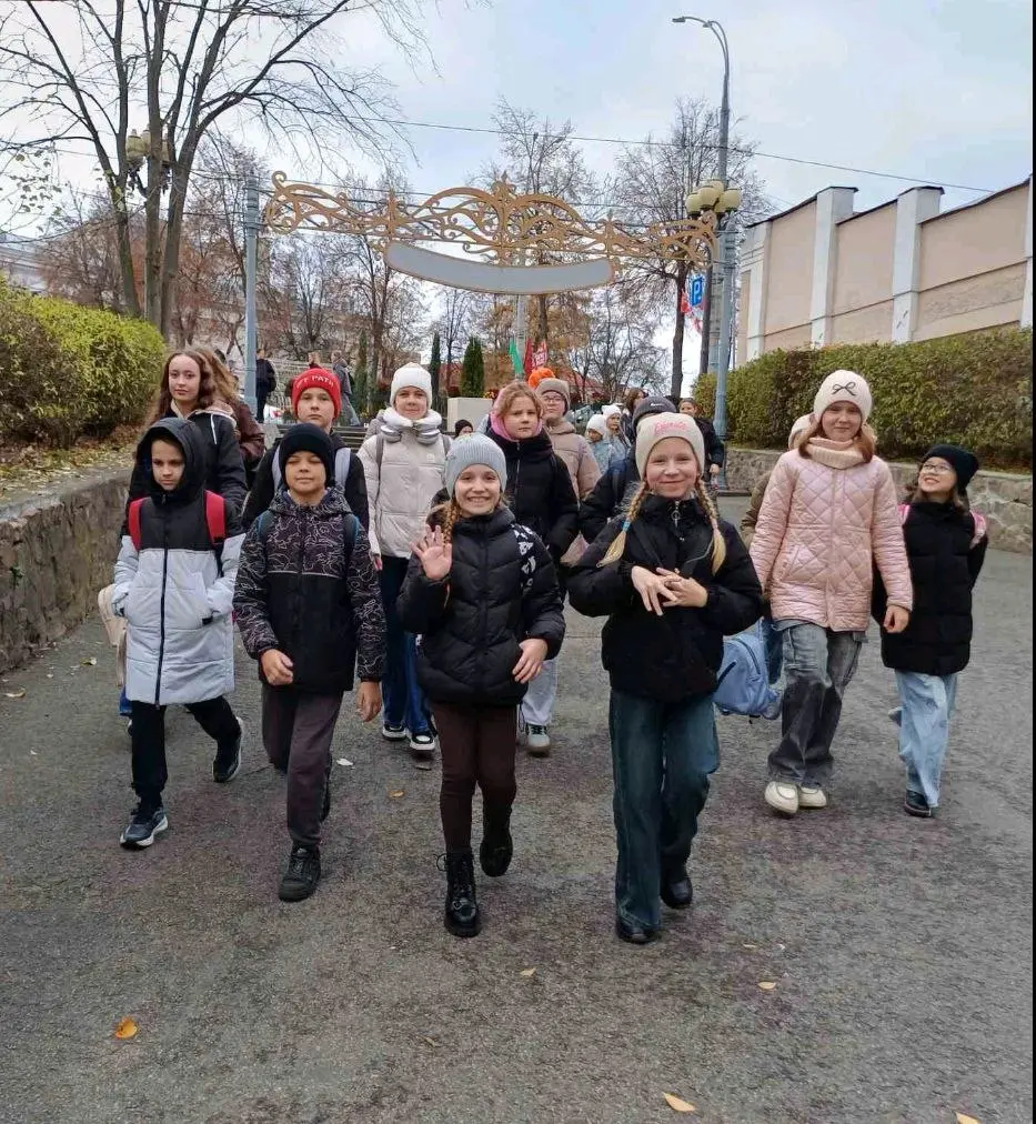 Экскурсия учащихся 5"Г" и 10"Б" классов по Гомельскому областному музею военной славы