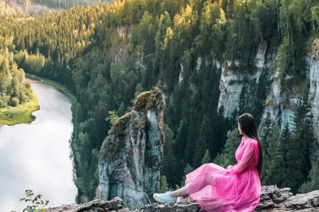 Экскурсии: Усьвинские столбы, Каменный город, гора Крестовая, Сердце Пармы