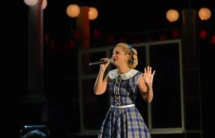 Фабричная девчонка