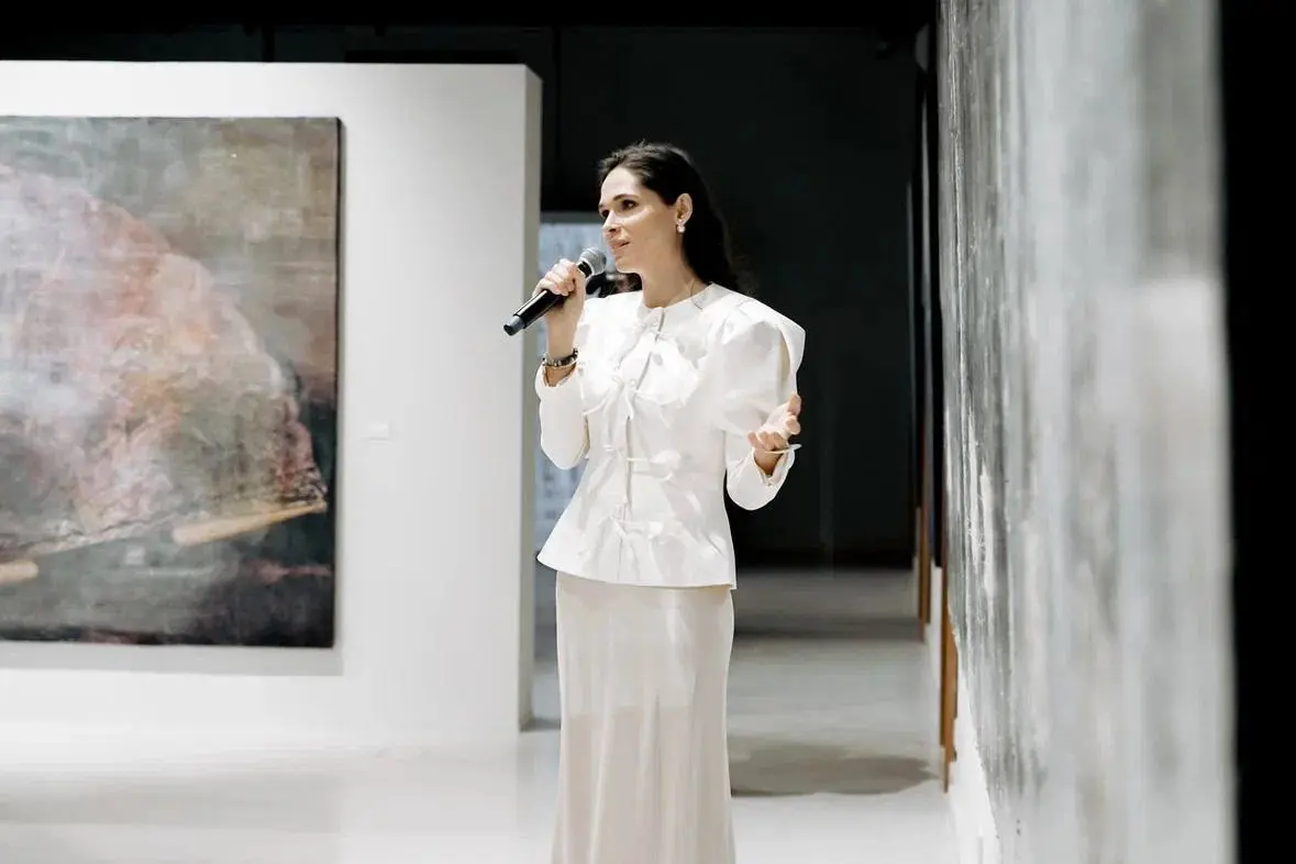 кураторская экскурсия по выставке «Сфумато» от Полины Аскери