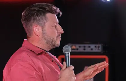 Громкий микрофон