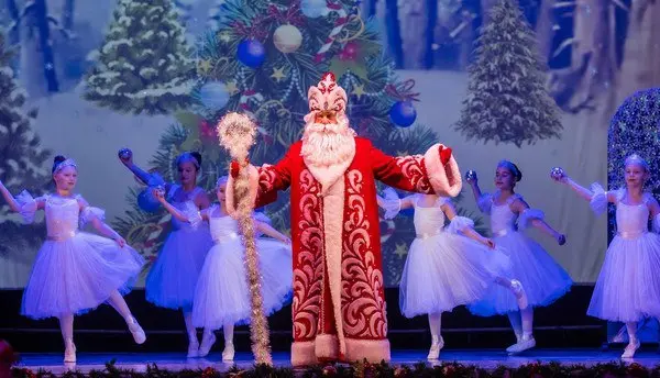 Новогодние приключения Золушки и гнома Тиллибома