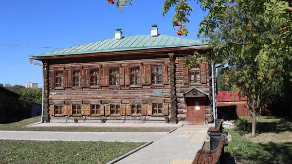 Экспозиция музея истории подносного промысла Дом Худояровых