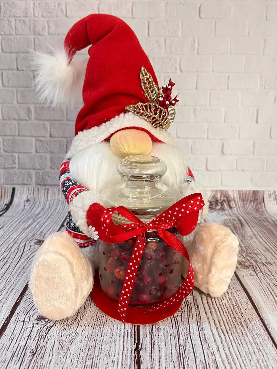 Шьём Гнома с бочонком для сладостей