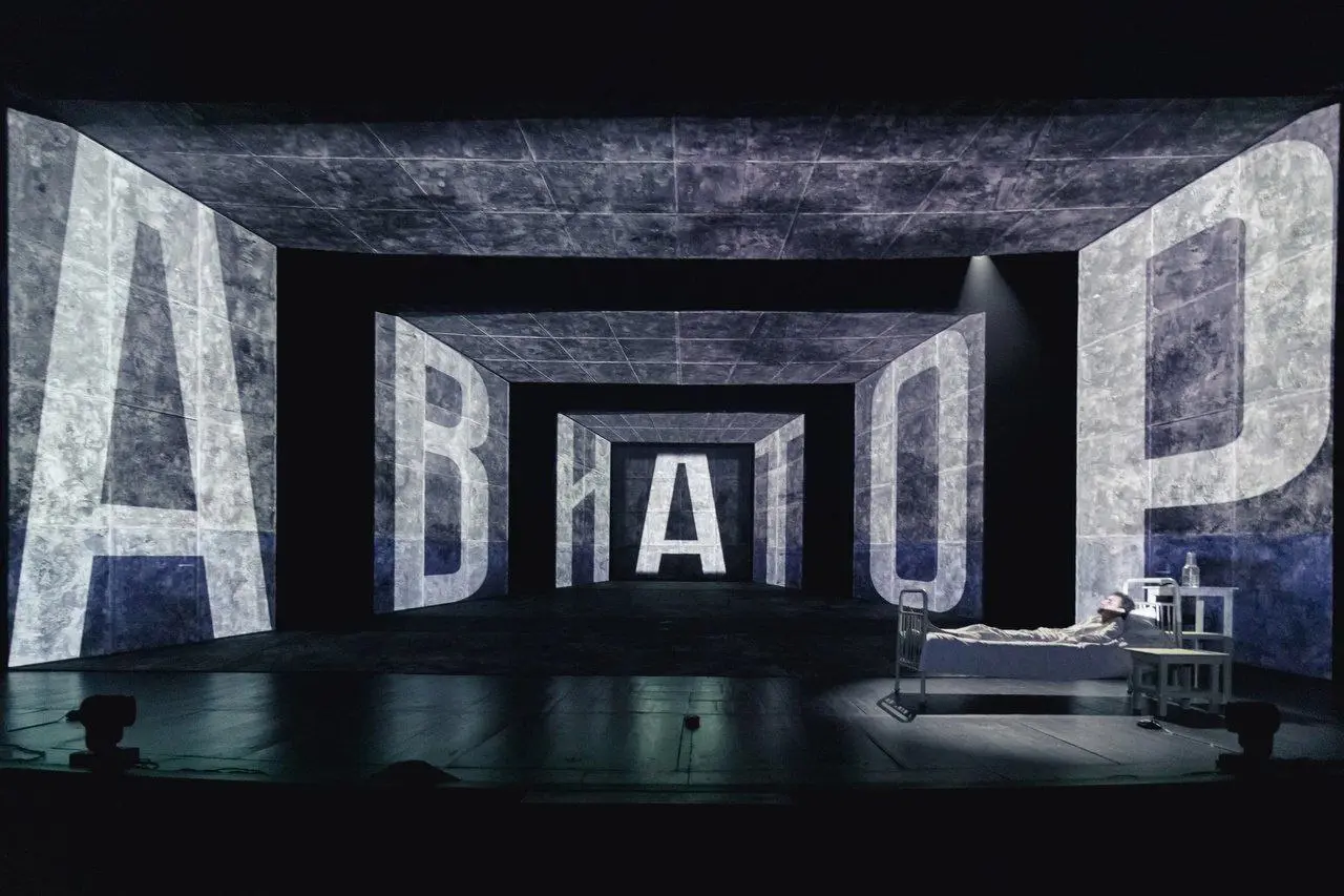 Традиционная встреча с главным режиссёром театра Артёмом Терёхиным после спектакля «Авиатор»