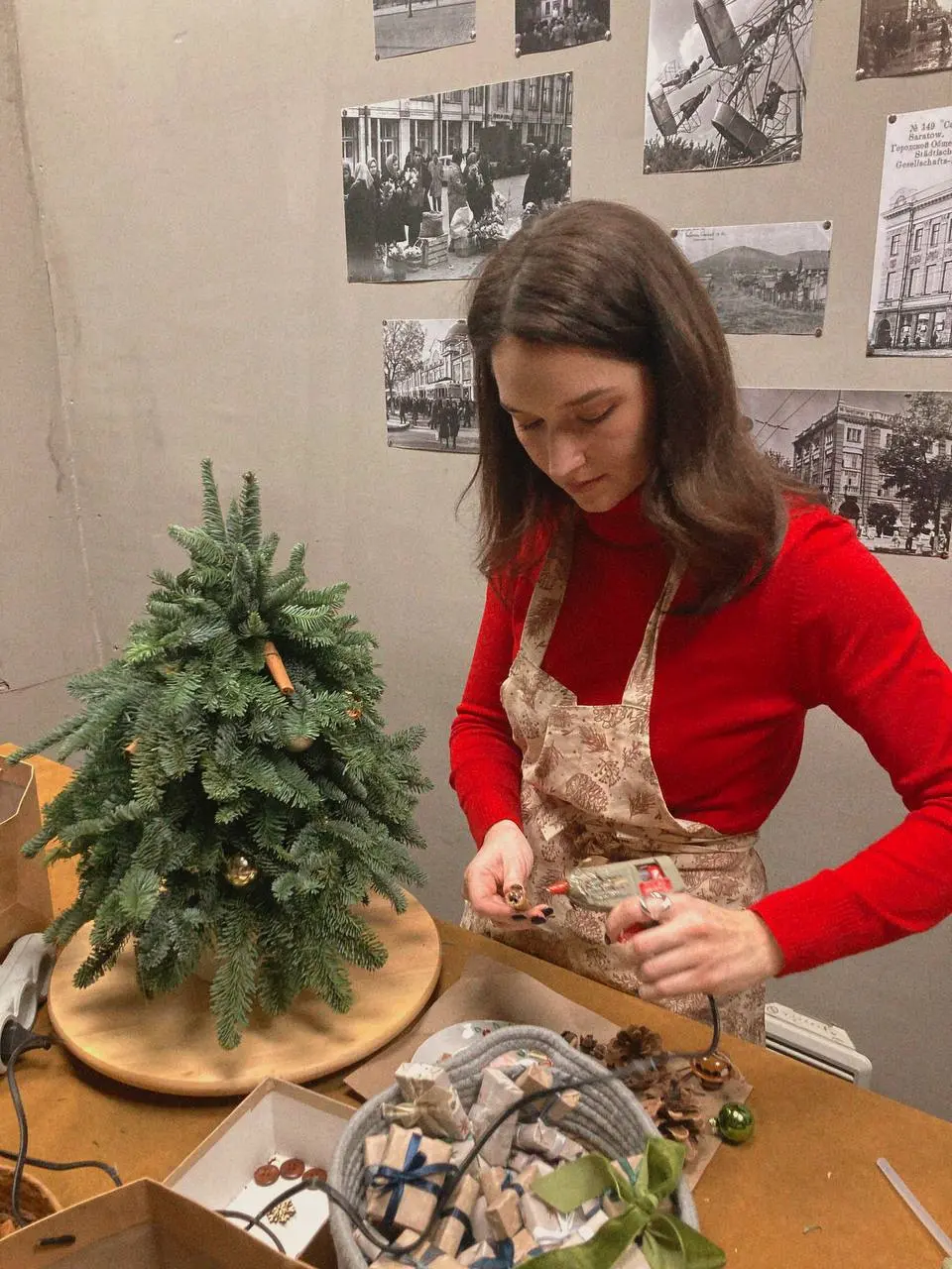 мастер-классы по декору из хвои и рождественские композиции в Антресоль